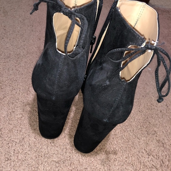 Size 10 booties - Picture 4 of 4